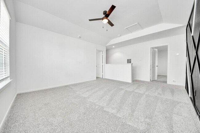 Building Photo - 13517 Heritage Mdw Ln