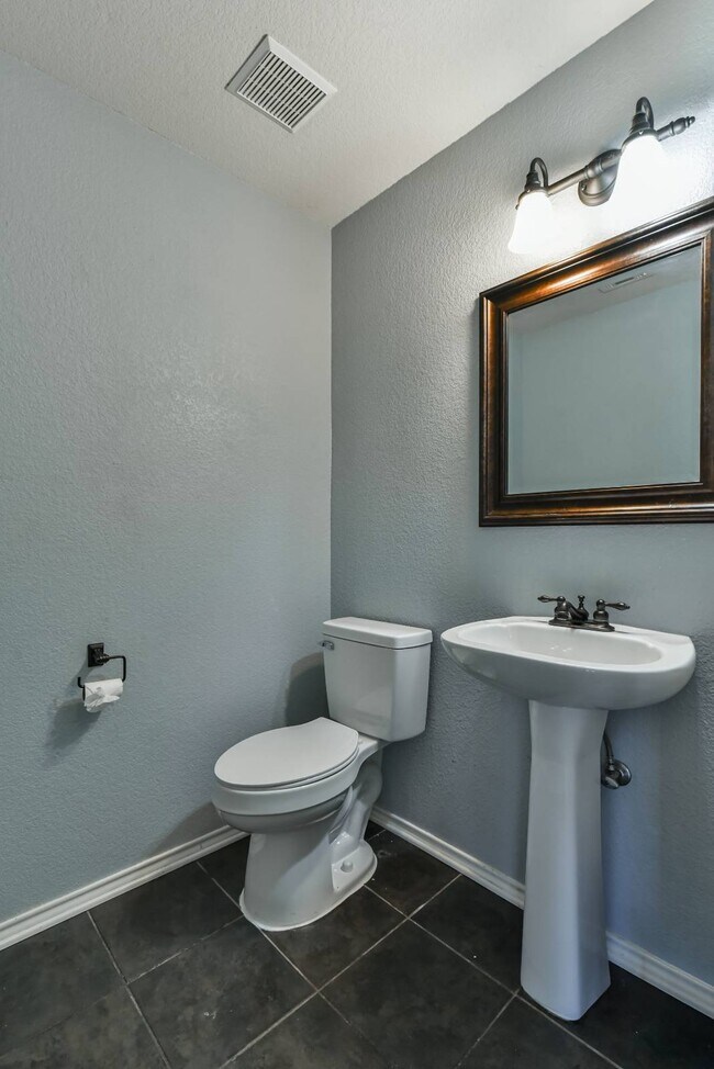 Building Photo - 5303 Western Swing Ct