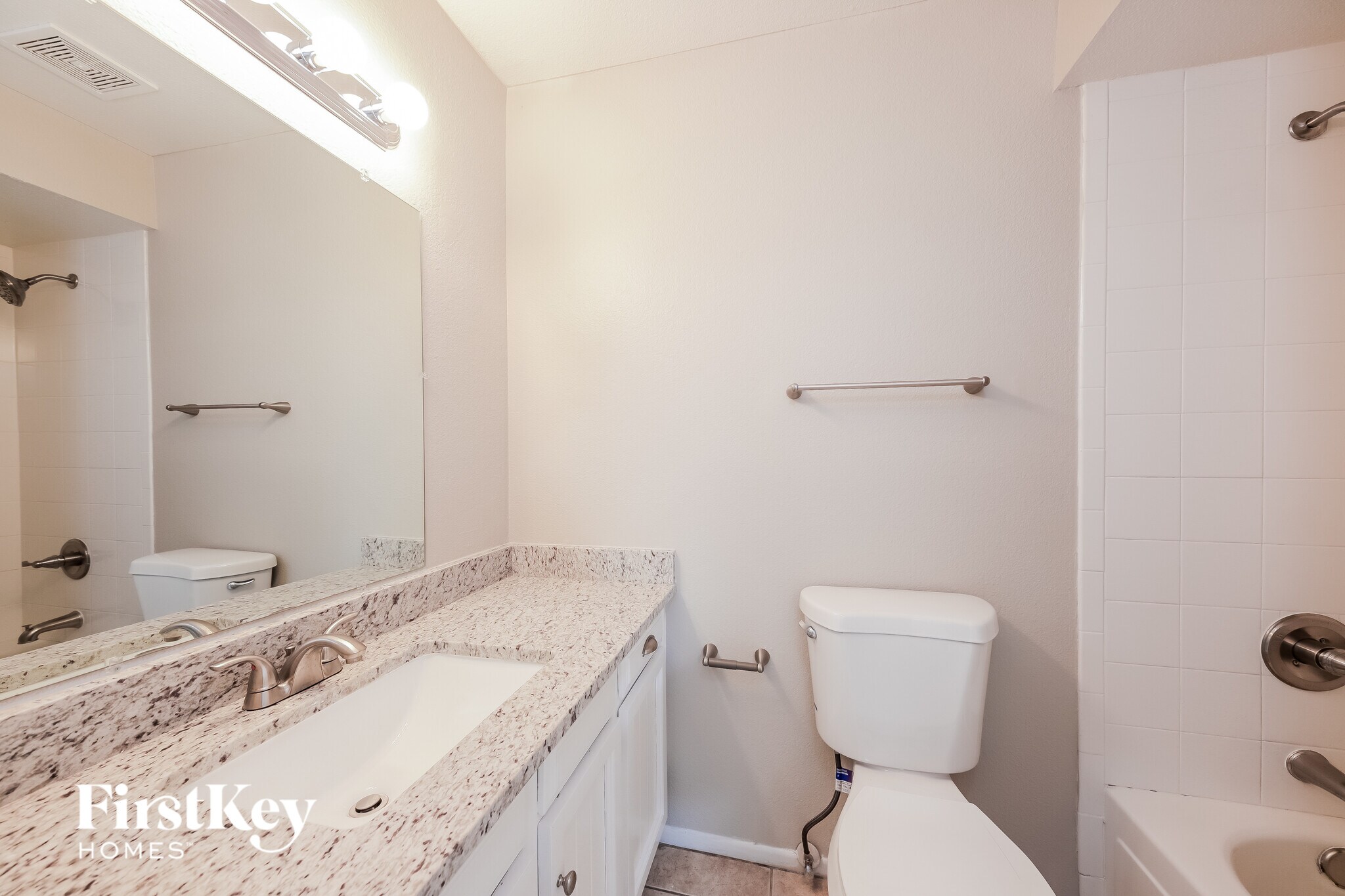 Building Photo - 9914 N 73rd Ave