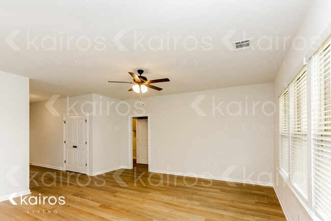 Building Photo - 100 Alpine Meadows Ln