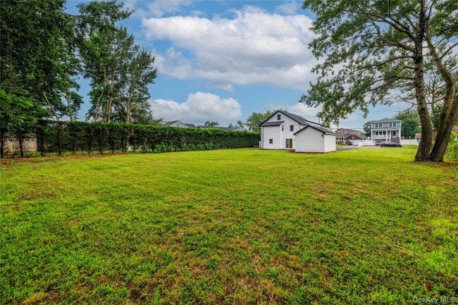 Building Photo - 62 Central Ave