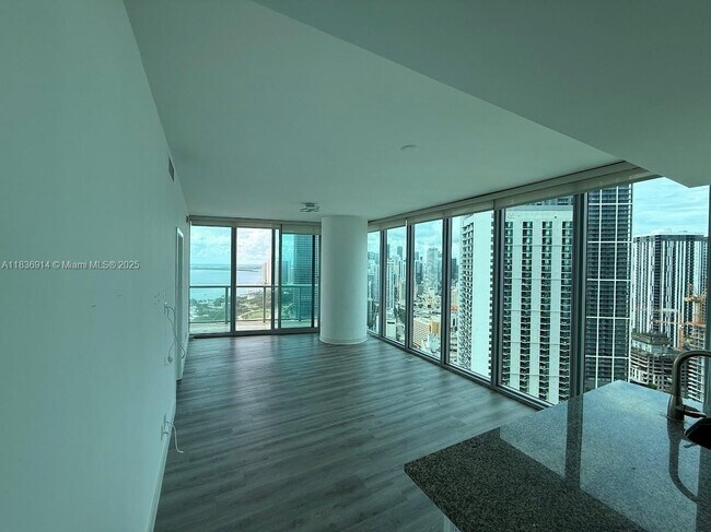Building Photo - 888 Biscayne Blvd