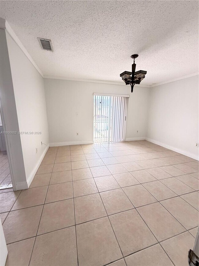 Building Photo - 6880 SW 158th Ct