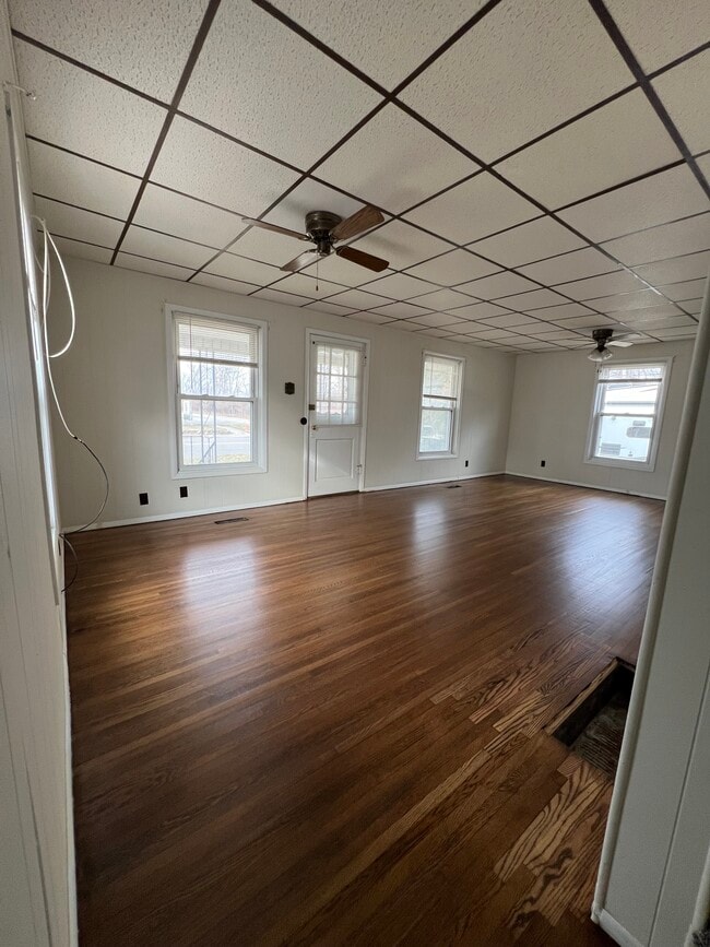 Building Photo - 3200 S 7th St