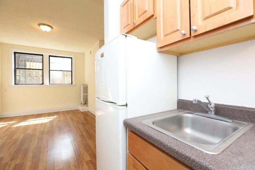 Building Photo - 1742 N Humboldt Blvd