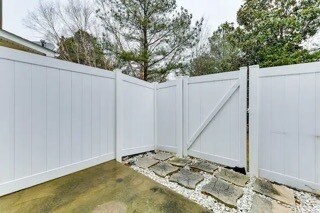 Building Photo - 4644 Stoney Branch Dr
