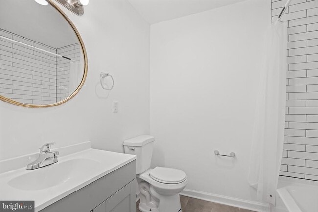 Building Photo - 49415 Holland Manor Dr