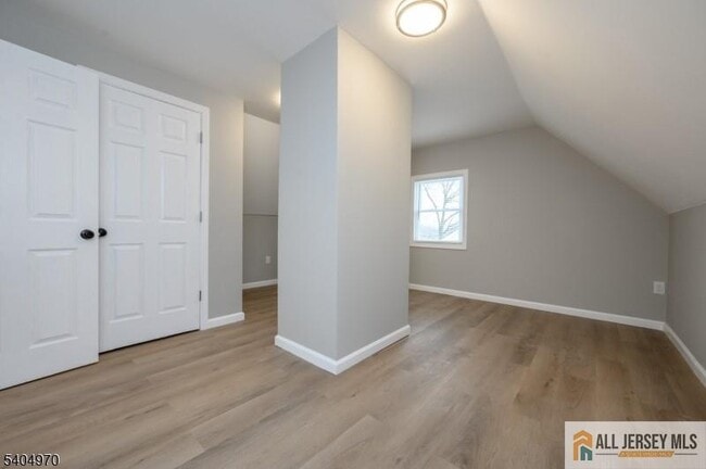 Building Photo - 118 Colonia Blvd