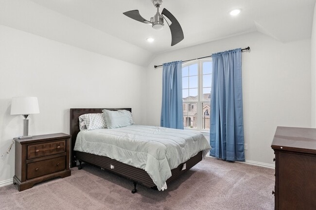 Building Photo - 1610 Temperance Wy