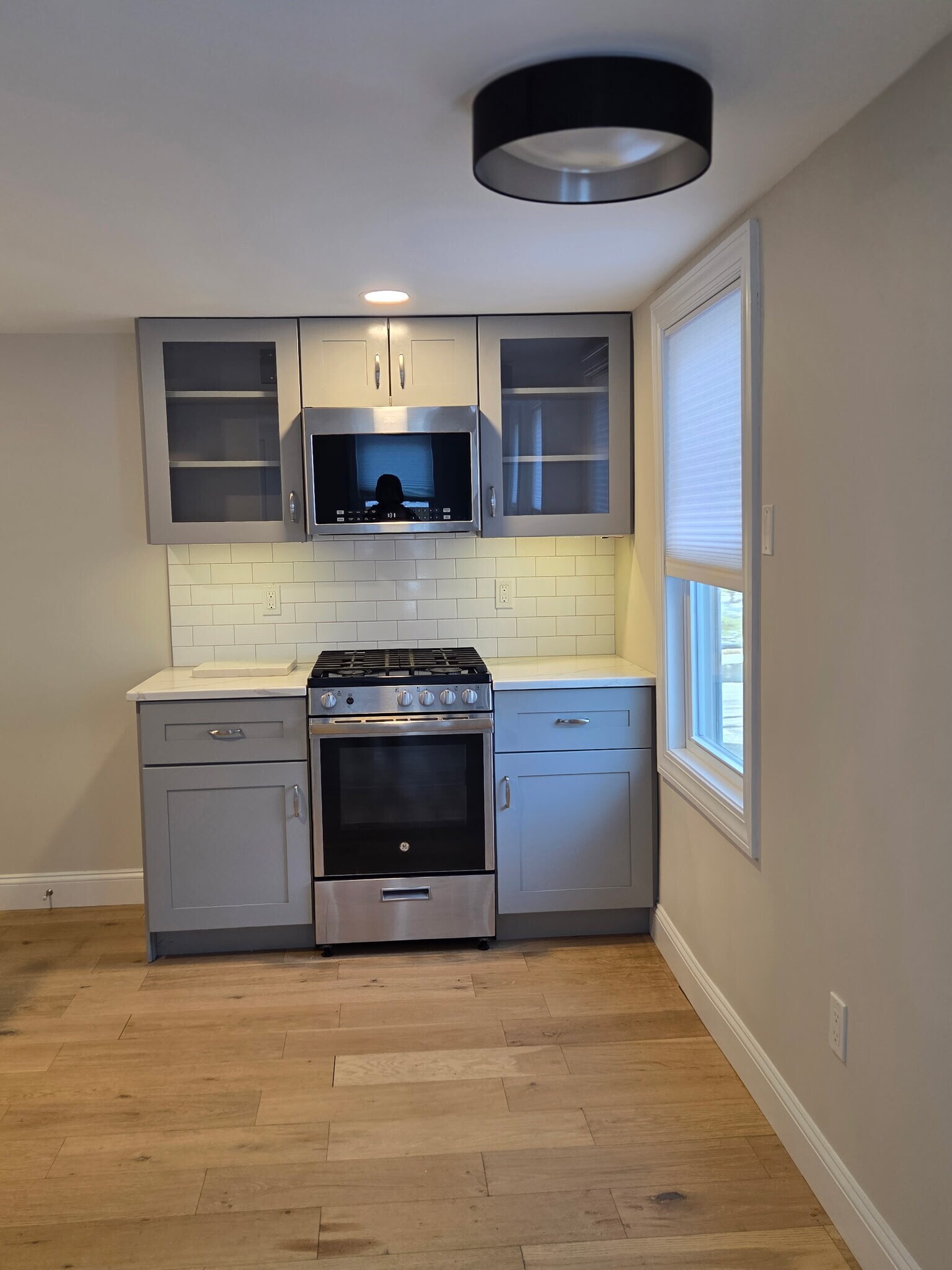 Building Photo - 56 Ellington Ave