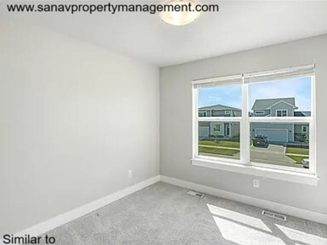 Building Photo - Modern 4-Bed Home for Rent in Desirable NE...