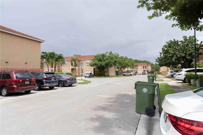 Building Photo - 873 NW 135th Ave
