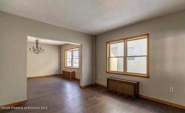 Building Photo - 112 Grove St