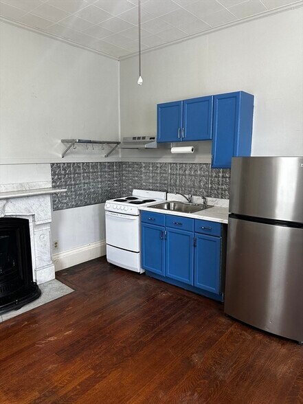 Building Photo - 249 Lafayette St