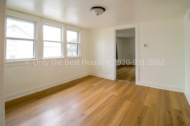Building Photo - 919 Wright St