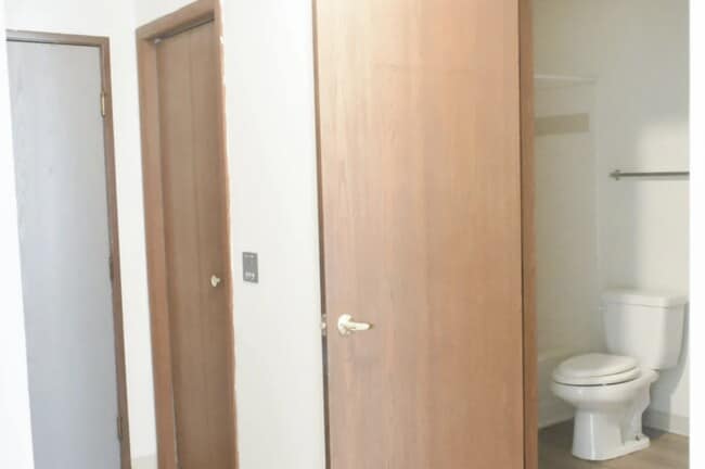 Building Photo - 839 S Clinton St