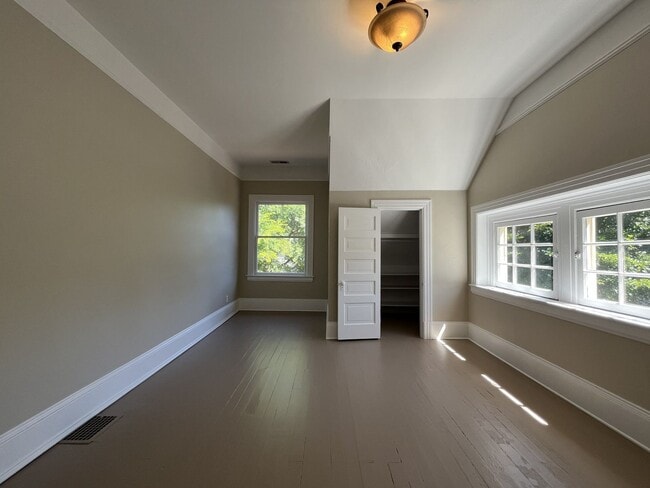 Building Photo - CPO2416