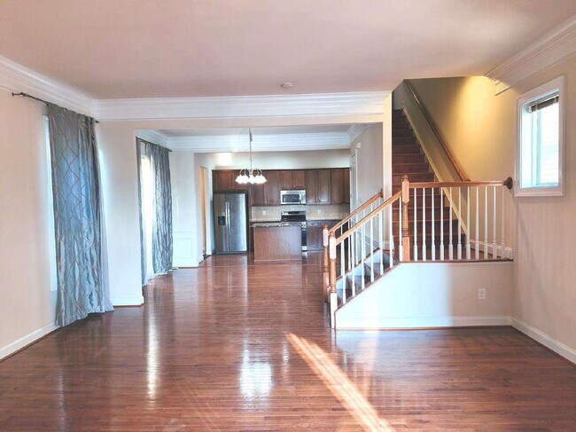 Building Photo - Luxurious Single-Family Home in Vibrant One Loudoun!