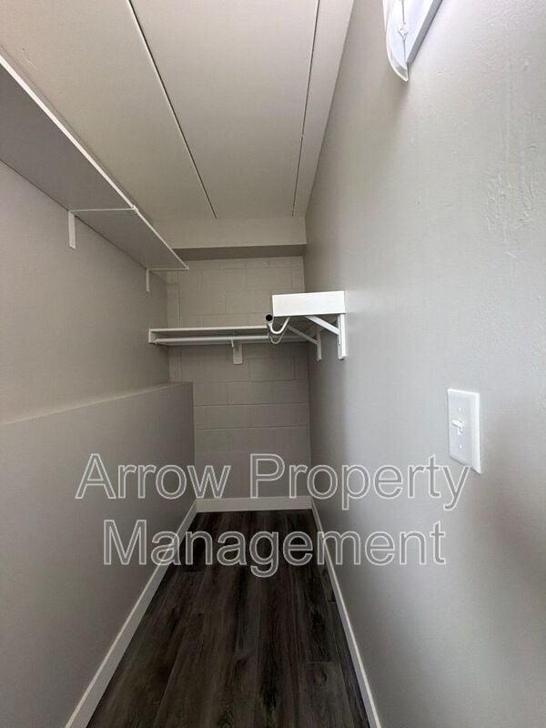 Building Photo - 877 N 26th St