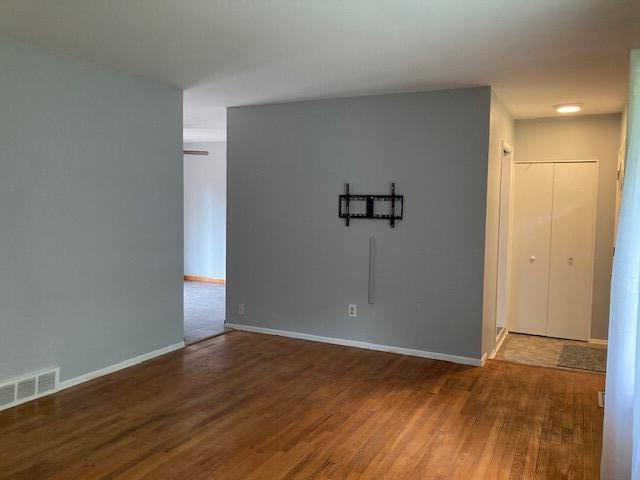 Building Photo - 3300 Fernwood Ave