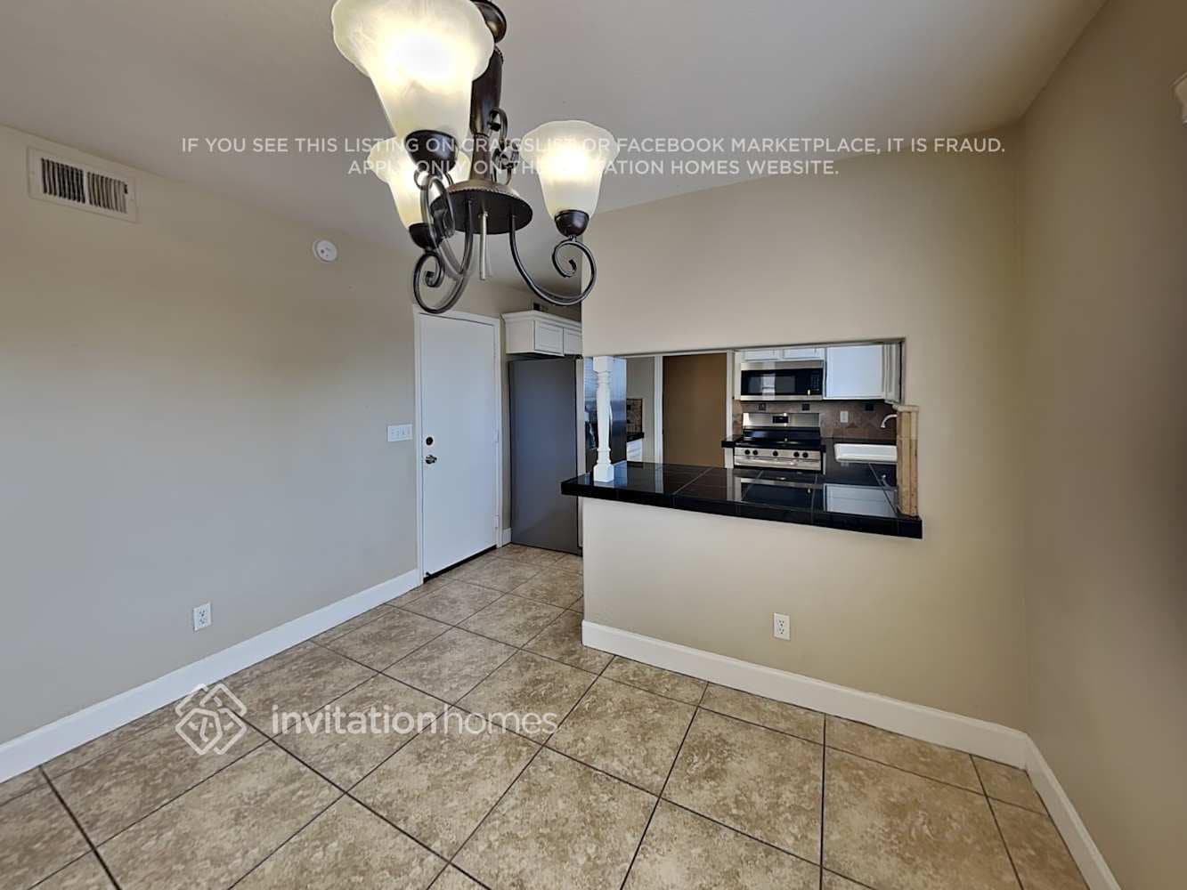 Building Photo - 8802 E University Dr