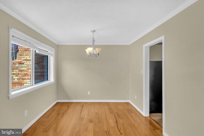 Building Photo - 5111 8th Rd S