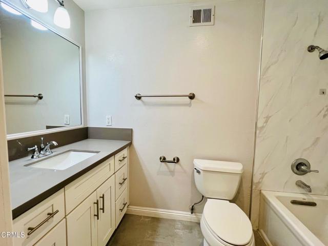 Building Photo - 436 Fairview Ave