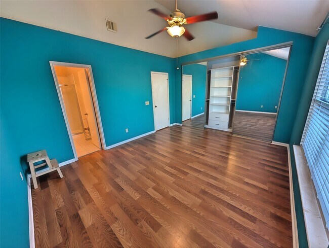 Building Photo - 2930 Grants Lake Blvd