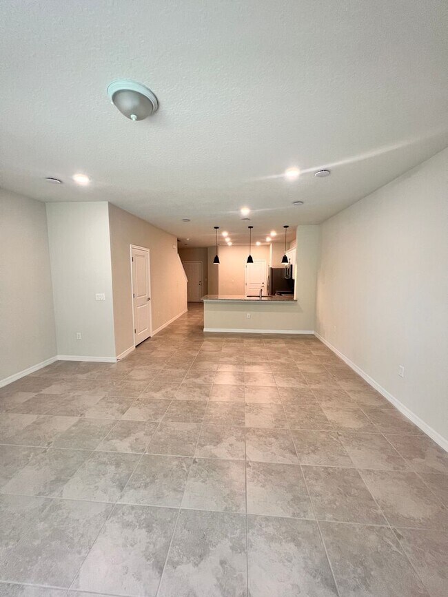 Building Photo - Move In ASAP!! - Brand New 3 bedroom 2.5 bath Townhouse for rent in Kissimmee, FL.