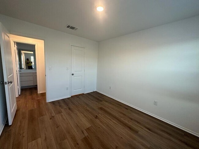 Building Photo - 408 Golden Grove Pkwy