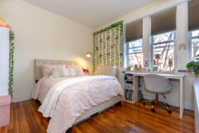 Building Photo - AWESOME BROOKLINE LISTING