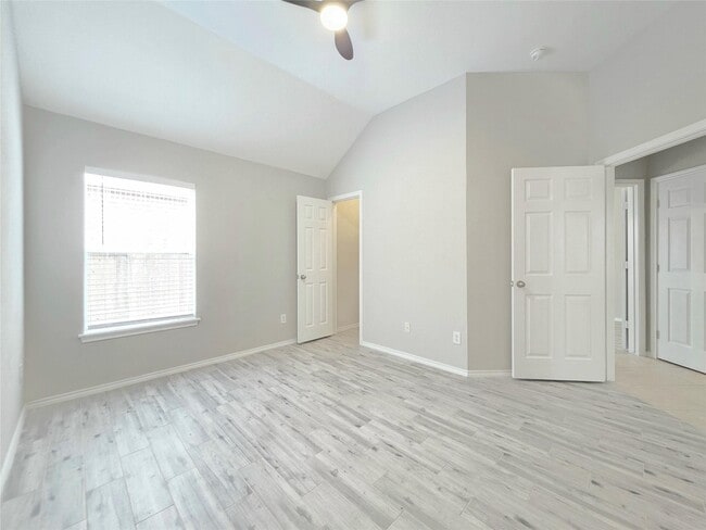 Building Photo - 17602 Haywood Oaks Dr