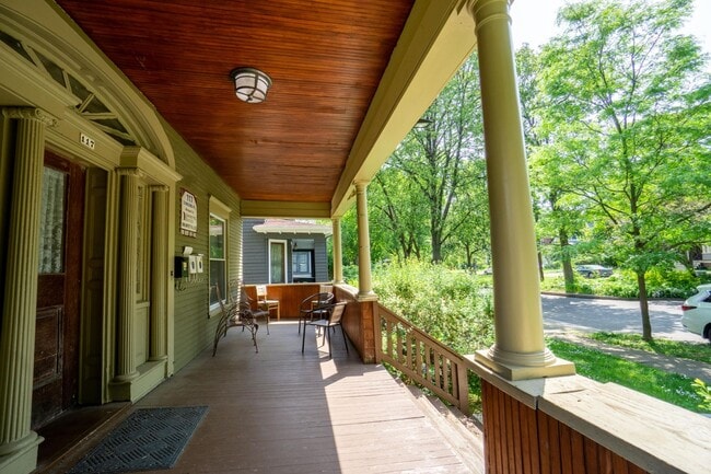 Building Photo - 117 Concord Pl