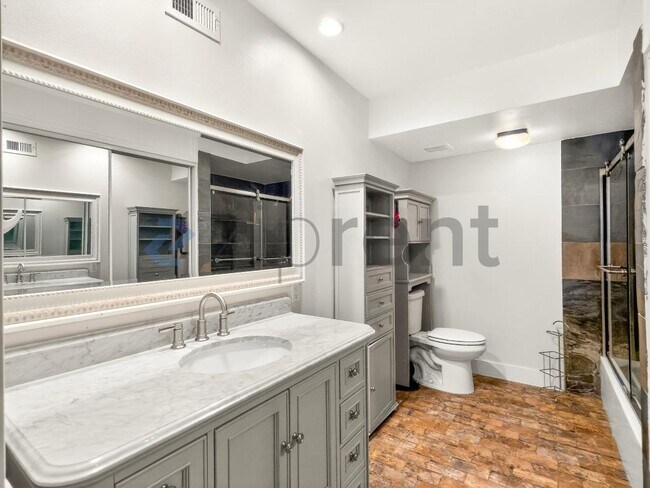 Building Photo - 8162 Havasu Cir