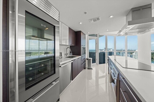 Building Photo - 6301 Collins Ave