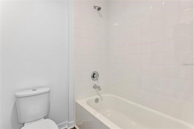 Building Photo - 1808 Sanibel Dr