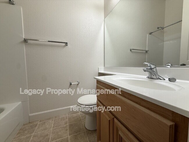Building Photo - 1700 Charm Way
