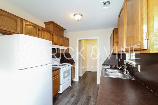 Building Photo - Pet-friendly house in Hope Crossing