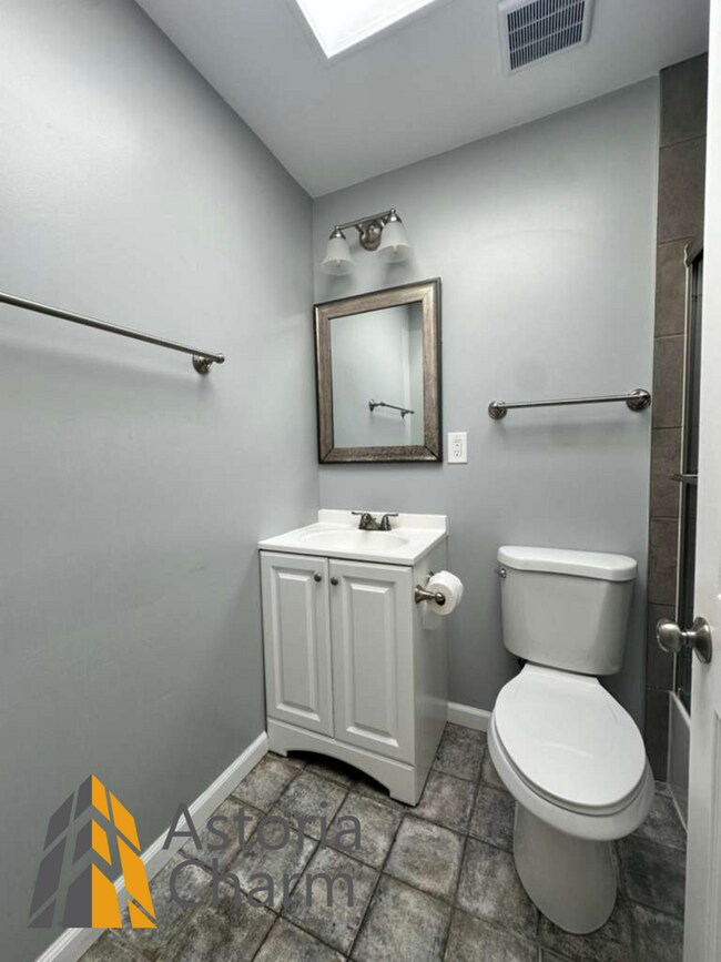 Building Photo - Spacious 3BR/2BA Home with Finished Basement and Fenced Yard – Edmondson Village