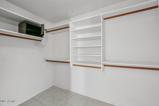 Building Photo - 4627 E White Aster St