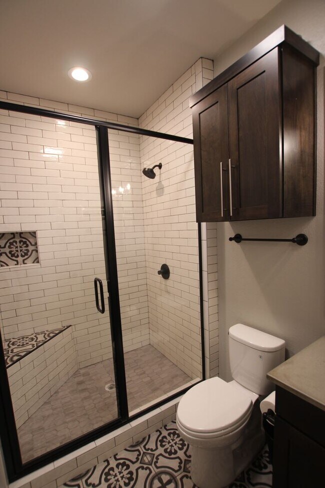 Building Photo - The Cannery Lofts - R5 (Furnished)