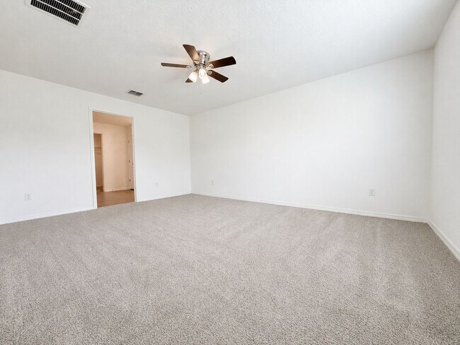 Building Photo - Live exceptionally in this 4Bedroom / 2Bath home in Daytona’s Preserve at LPGA!
