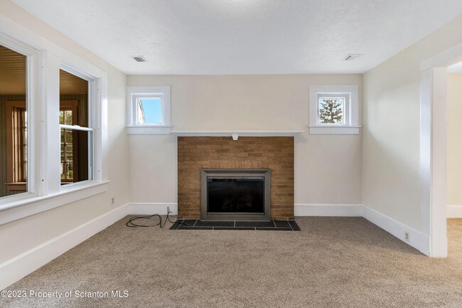 Building Photo - 517 Highland Ave