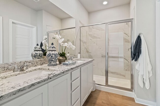 Building Photo - Brand New Amanda Park Townhome | 3 Bed, Private Yard & Modern Finishes