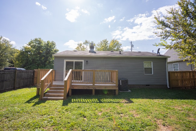 Building Photo - 603 Plainview Ave
