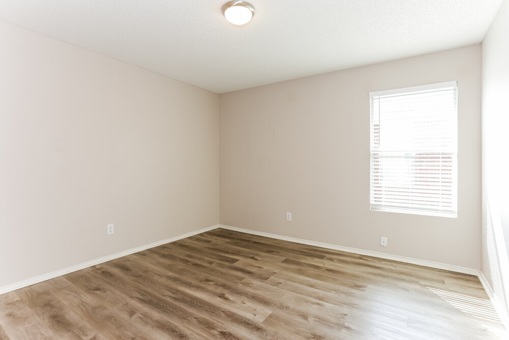 Building Photo - 2365 White Pine Dr