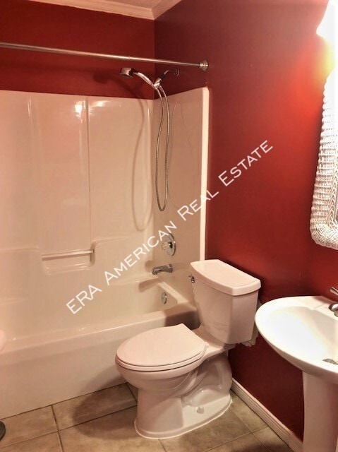 Building Photo - 150 Nicole Ln