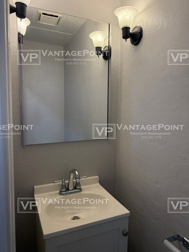 Building Photo - 1123 S Baird St