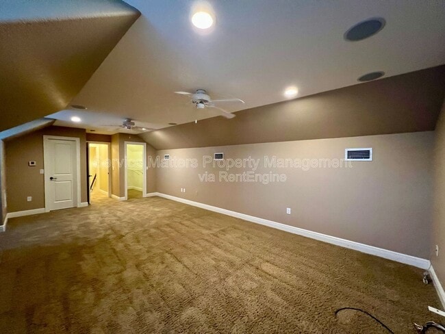 Building Photo - 2926 Greystone Dr