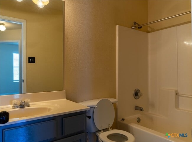 Building Photo - 3402 Regency Ct